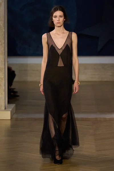 Look 48